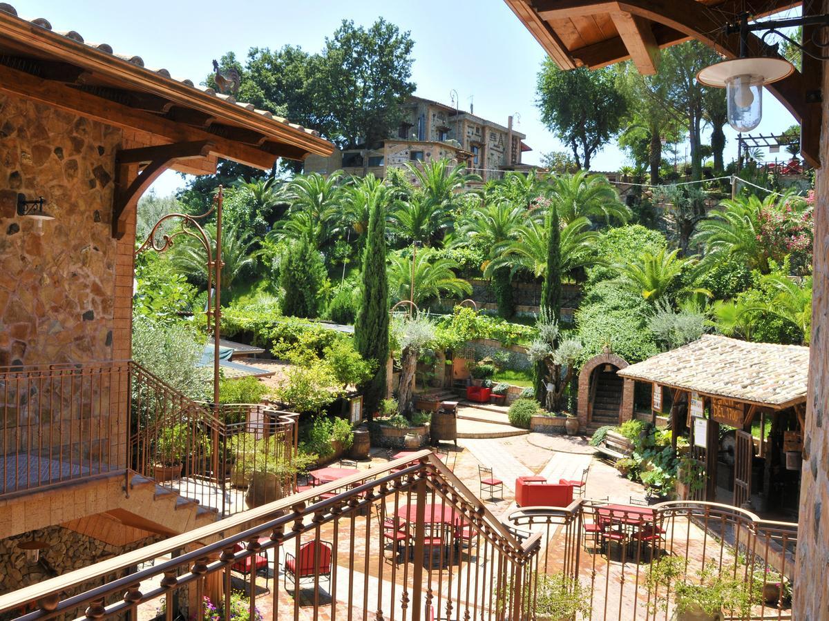 Resort Le Parisien Montecorvino Pugliano Exterior photo
